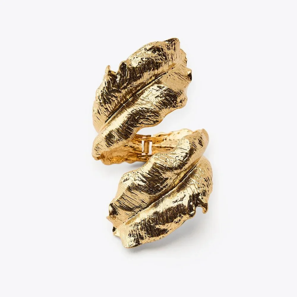 NWT ZARA TEXTURED GOLD LEAF ARM BAND CUFF RECORT  BRACELET
